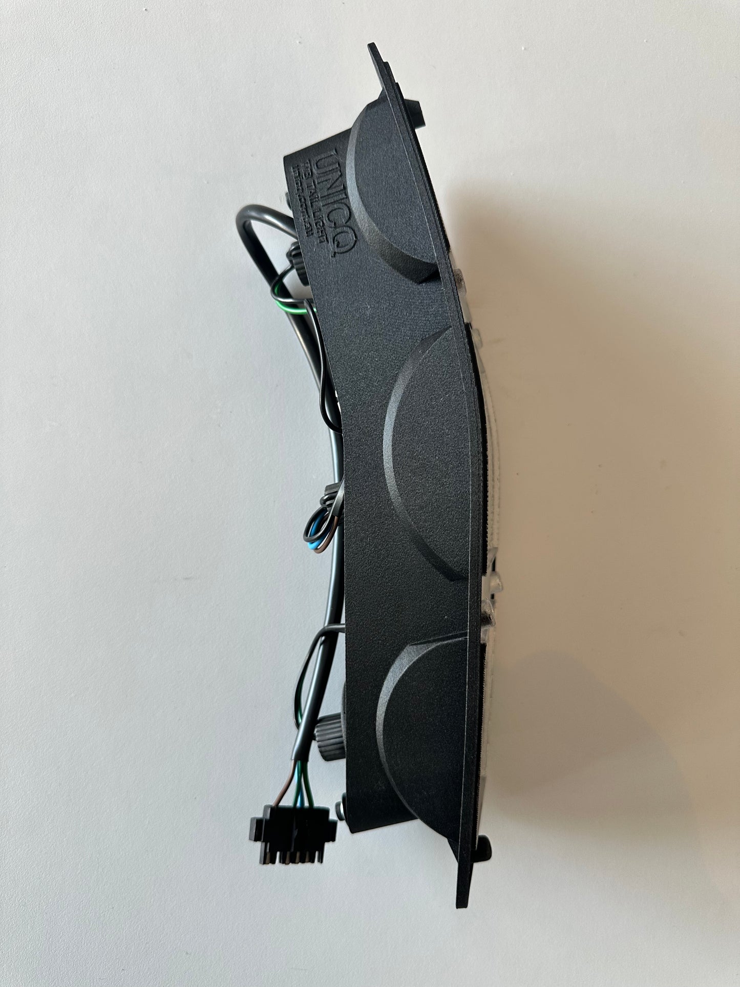 HOLDEN WB UTE TAIL LIGHT - CLICK CONNECT FITTING SUIT NARVA