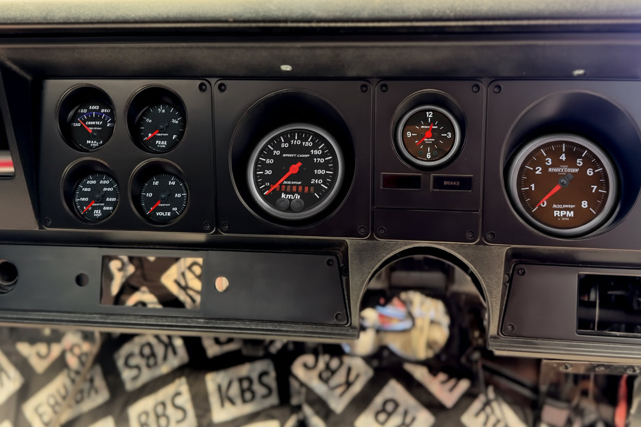AUTOMETER (SPEEDO) - HZ GTS Dash Gauge Adaptor