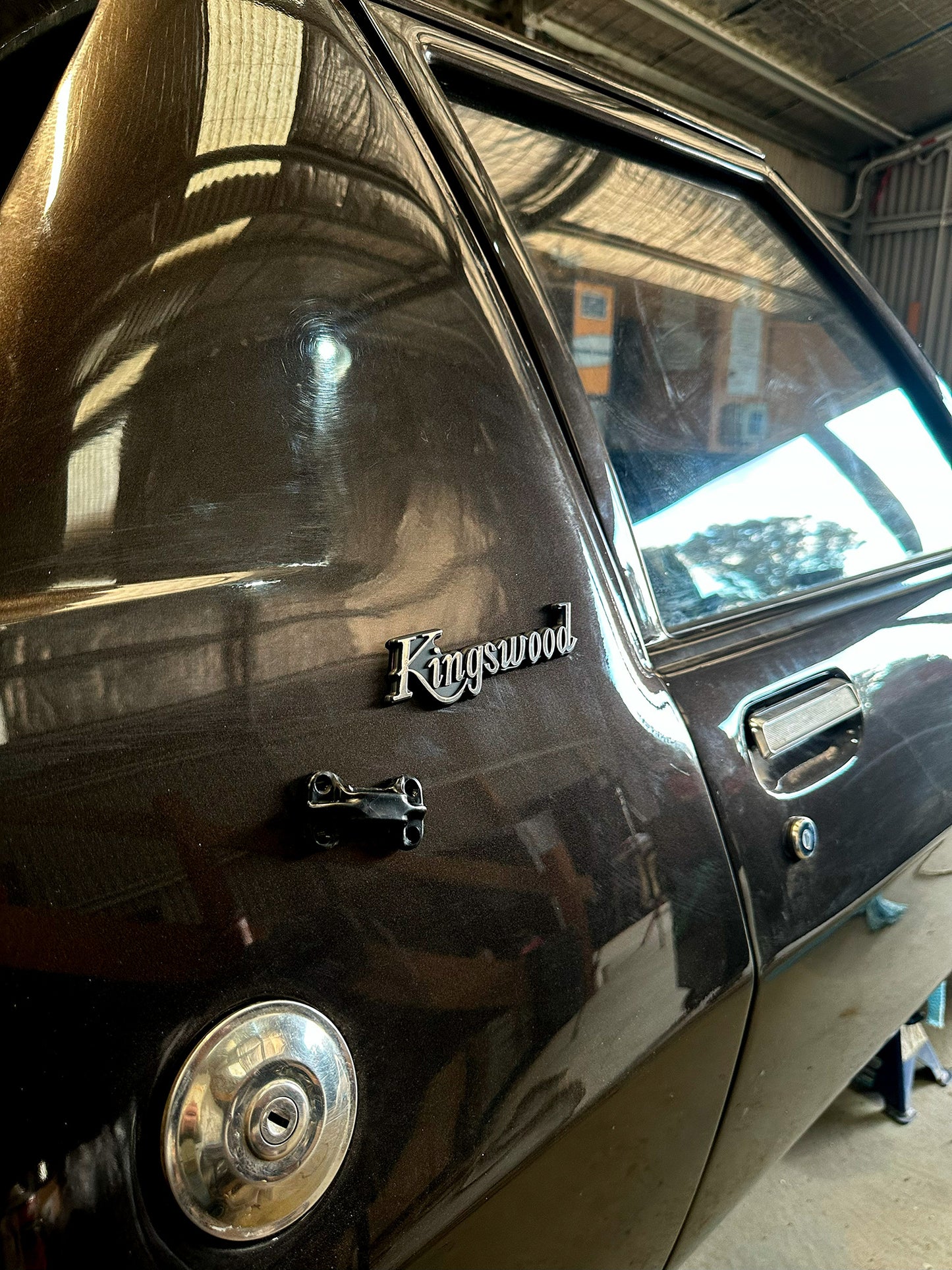 Holden WB Kingswood Ute Chrome badge