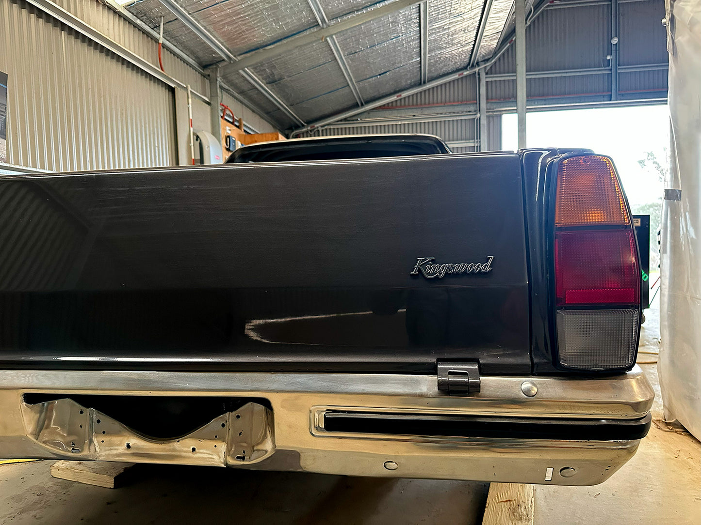 Holden WB Kingswood Ute Chrome badge