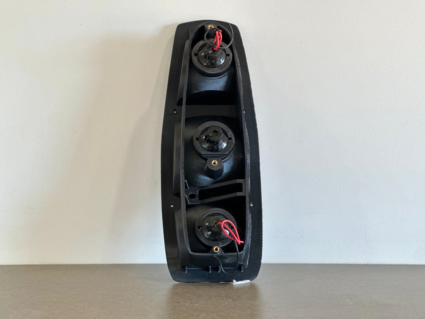 HOLDEN WB UTE TAIL LIGHT - CLICK CONNECT FITTING SUIT NARVA