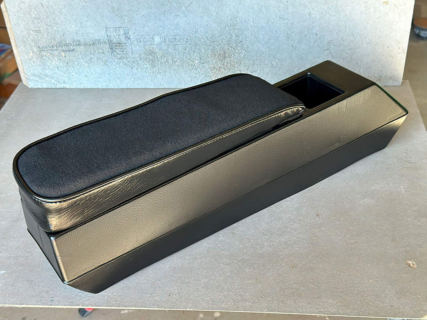 Holden HQ Short Centre Consol Drink and Phone Holder Insert